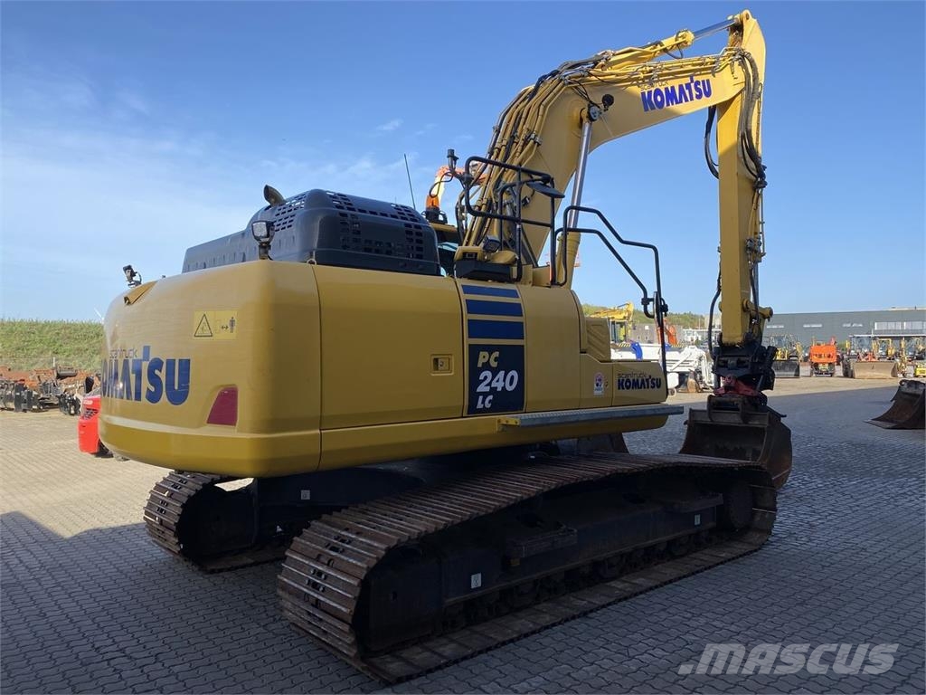 Komatsu PC240LC-11 Raupenbagger