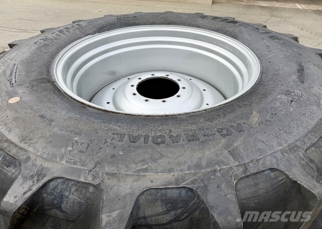 Tianli 710/75-R42 AG-Radial Banden, wielen en velgen