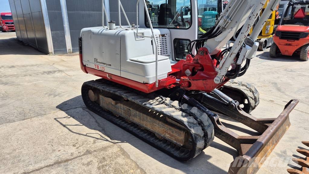 Takeuchi TB175 - 2006 YEAR - 2X BUCKETS - 12090 HOURS Minigraafmachines < 7t