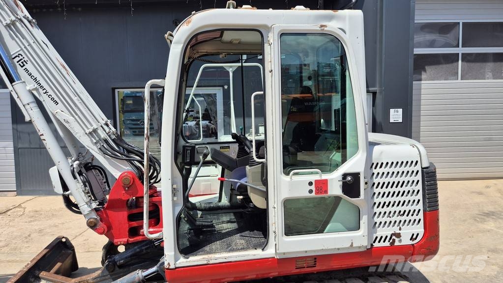 Takeuchi TB175 - 2006 YEAR - 2X BUCKETS - 12090 HOURS Minigraafmachines < 7t