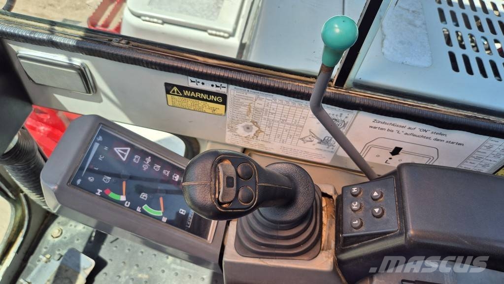 Takeuchi TB175 - 2006 YEAR - 2X BUCKETS - 12090 HOURS Minigraafmachines < 7t