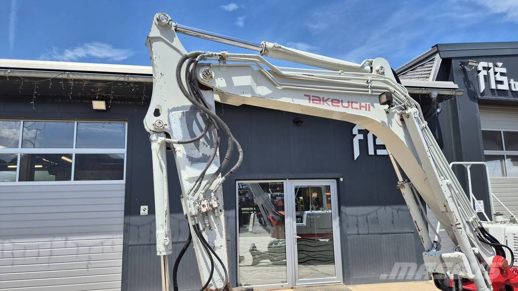 Takeuchi TB175 - 2006 YEAR - 2X BUCKETS - 12090 HOURS Minigraafmachines < 7t
