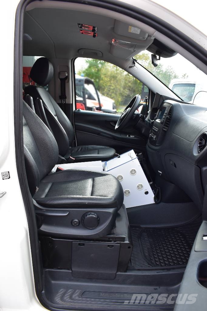 Mercedes-Benz Vito 4x4 Notarzt Einsatzfahrzeug NEF Ātrās palīdzības automašīnas