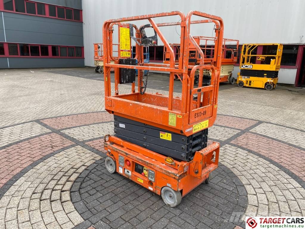 Dingli JCPT0607DCS Electric Scissor Work Lift 560cm رافعات مقصية الشكل