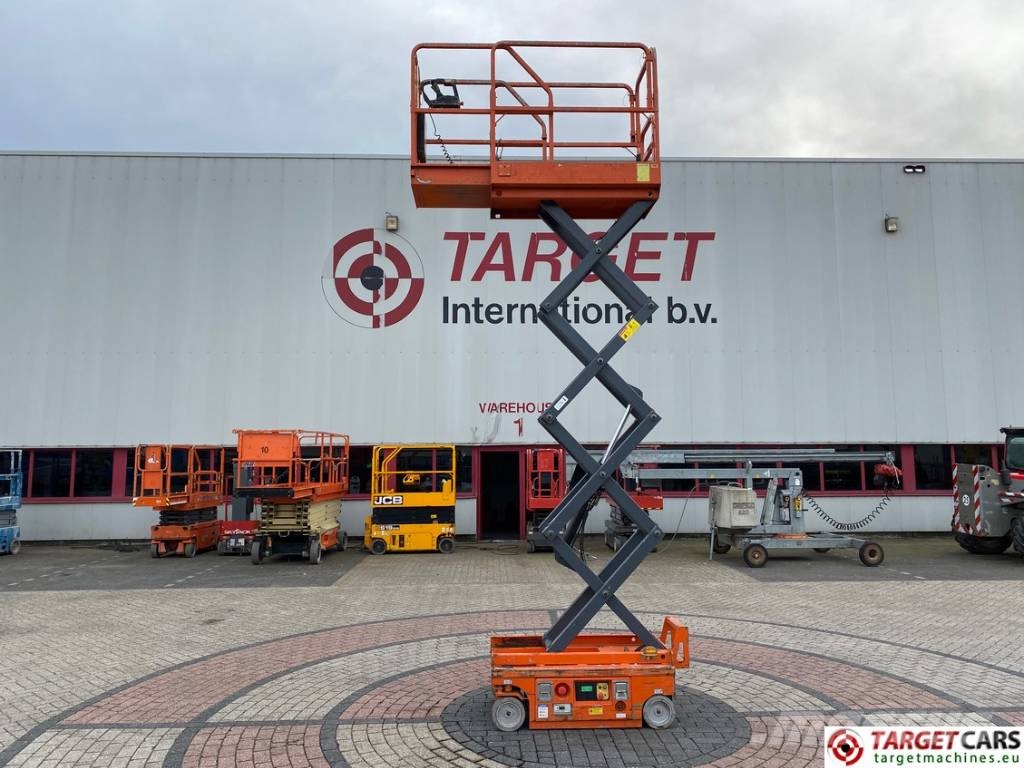 Dingli JCPT0607DCS Electric Scissor Work Lift 560cm رافعات مقصية الشكل
