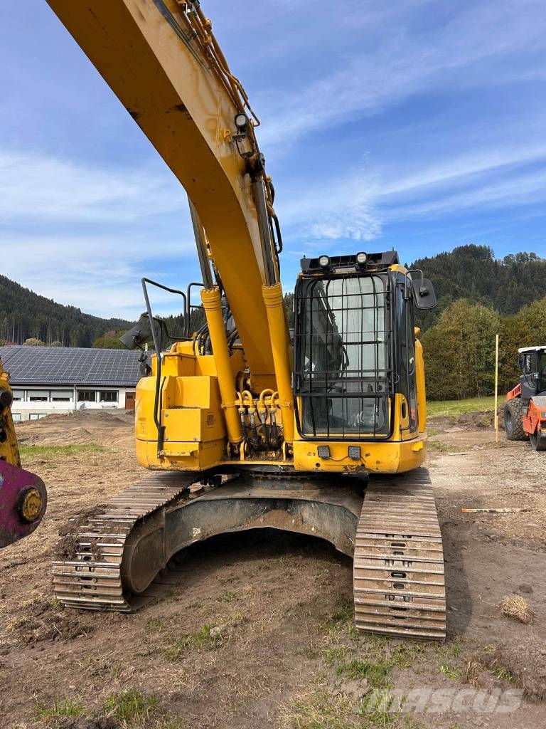 Komatsu PC 228 USLC-11 Гусеничные экскаваторы