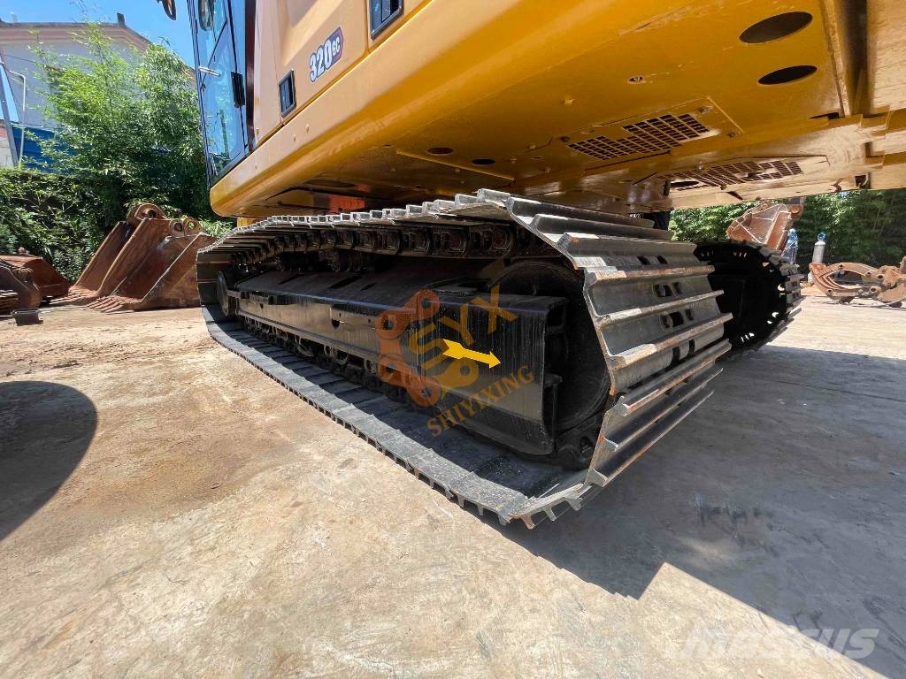 CAT 320 GC Bagri goseničarji