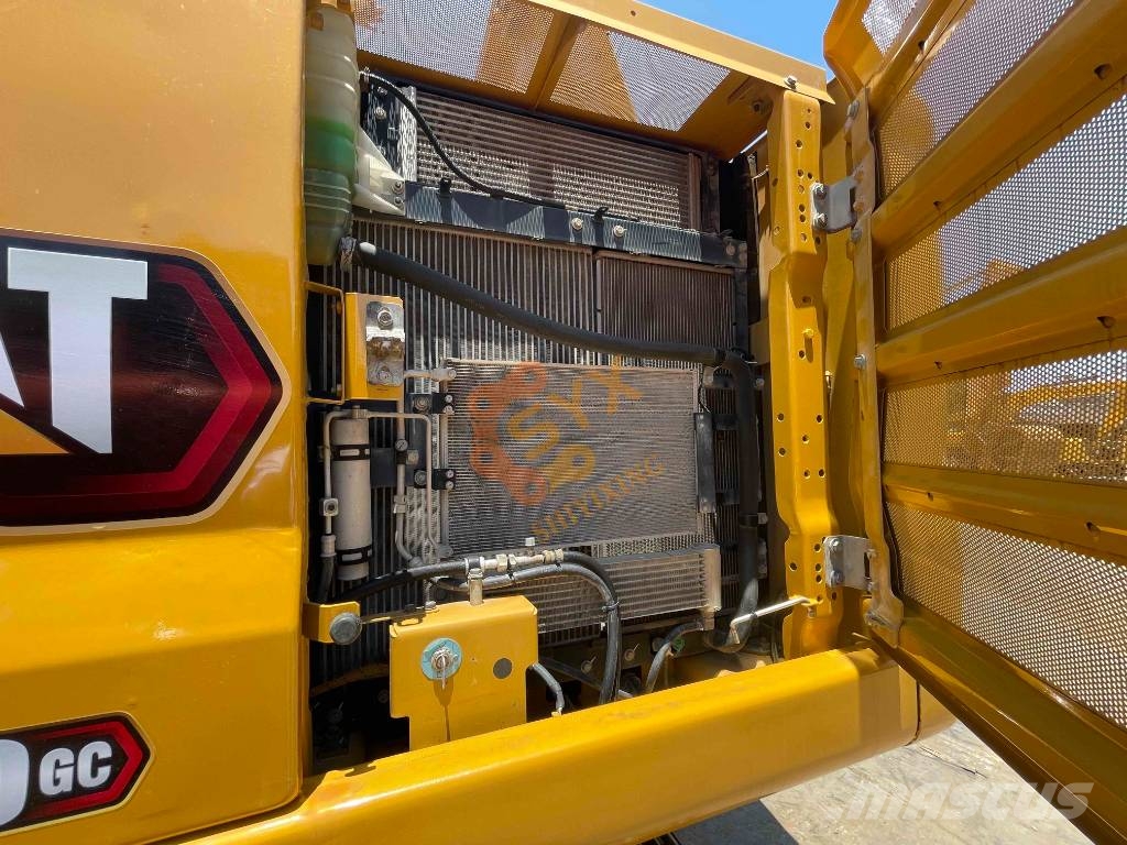 CAT 320 GC Bagri goseničarji