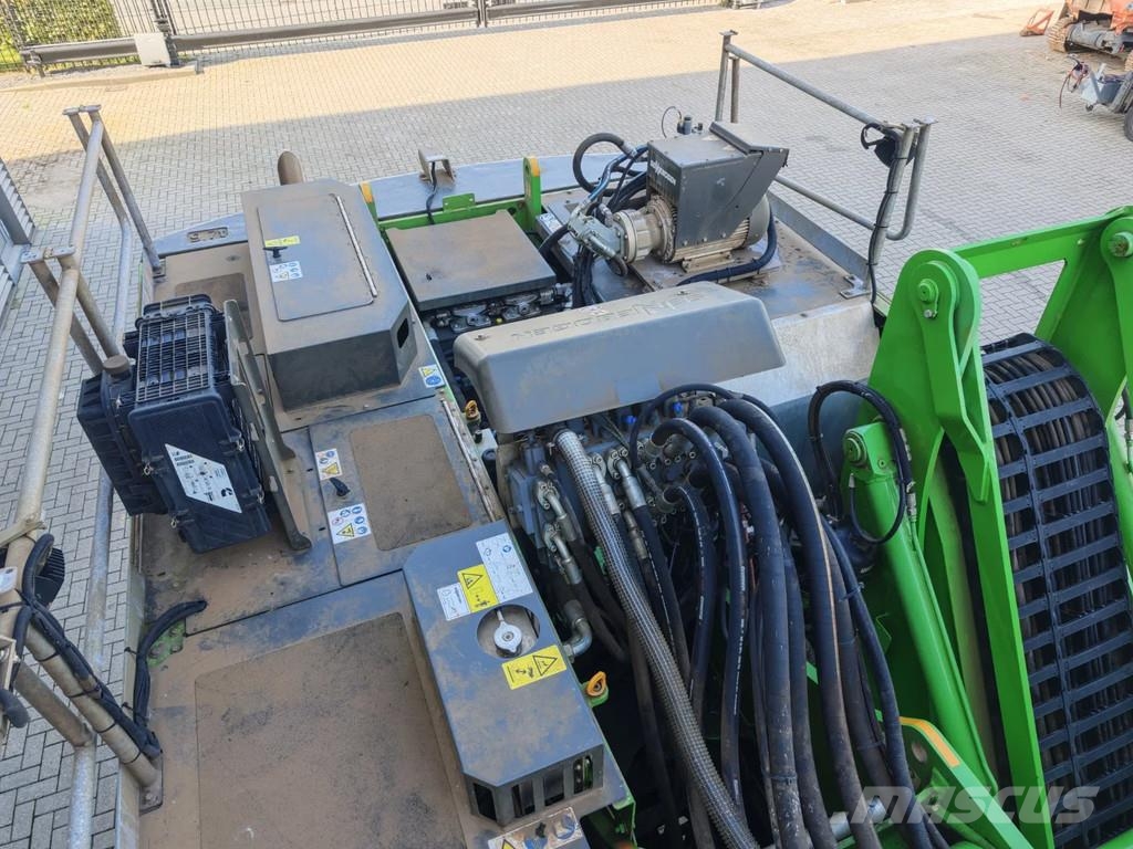Sennebogen 830 E HD K17 Atık taşıma araçları