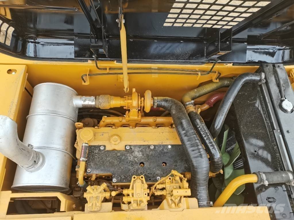 CAT 320 D 履带挖掘机