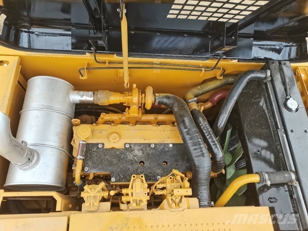 CAT 320 D 履带挖掘机