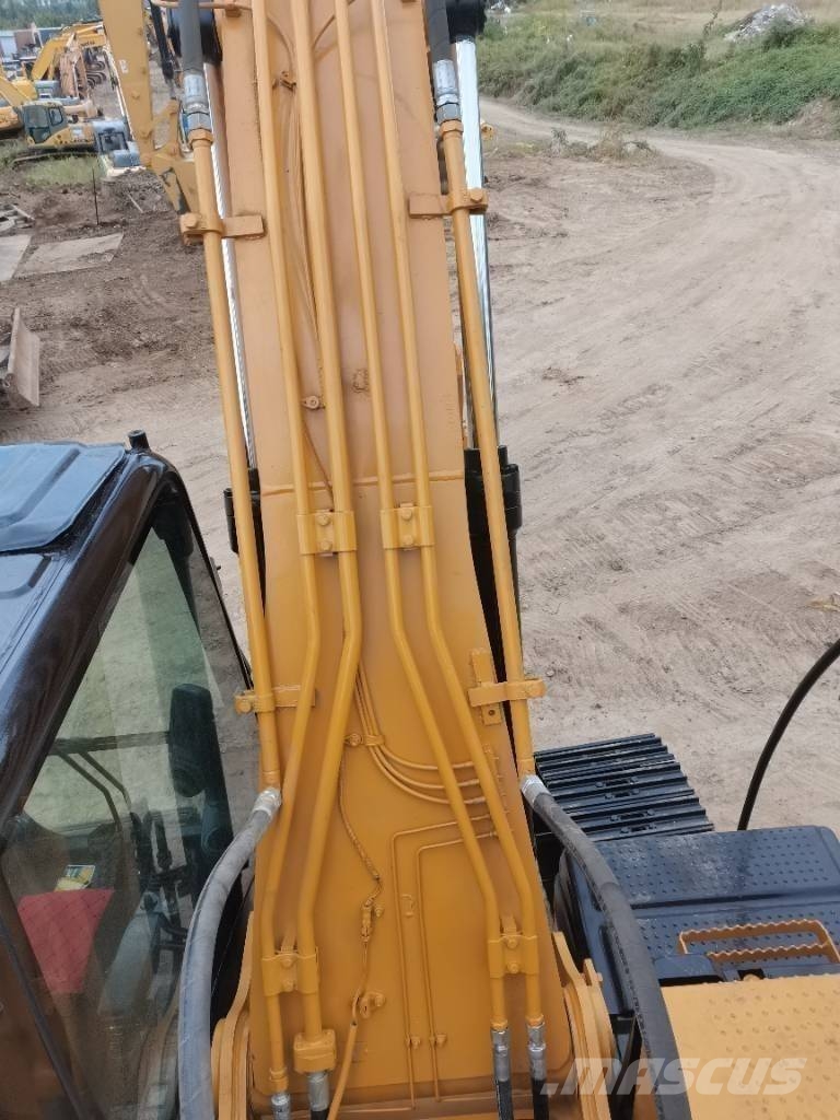 CAT 320 D 履带挖掘机