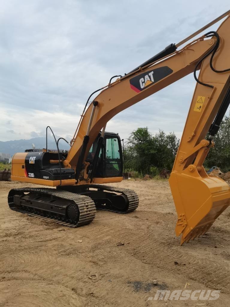 CAT 320 D 履带挖掘机