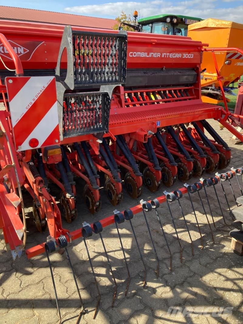Kuhn INTEGRA 3003 Vetőgépek