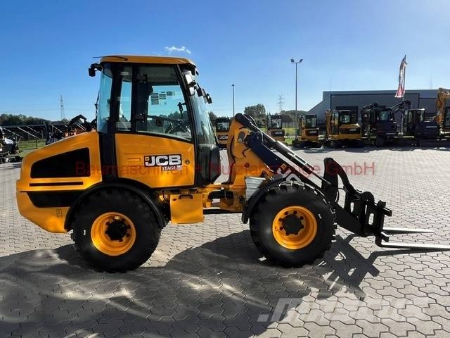 JCB 407 BJ 26 Konstantöl Kolesni nakladalci