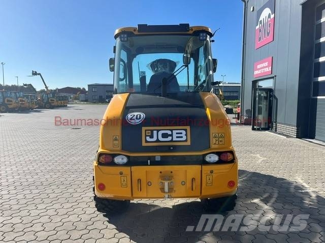 JCB 407 BJ 26 Konstantöl Kolesni nakladalci
