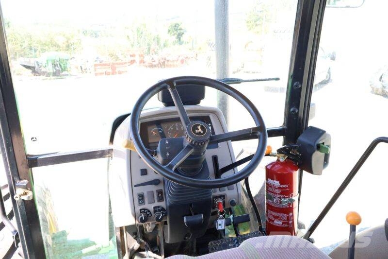 John Deere 6115 D Tratores Agrícolas usados