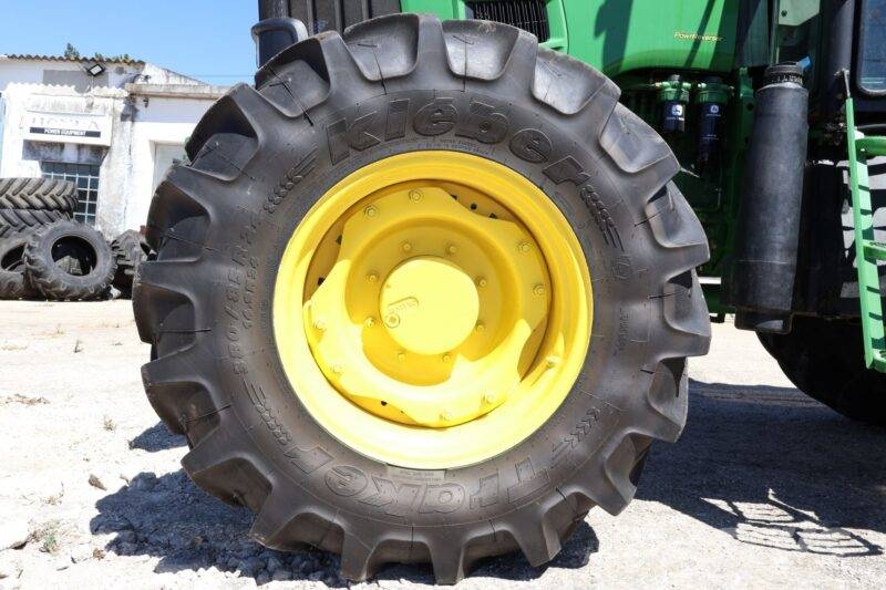 John Deere 6115 D Tratores Agrícolas usados