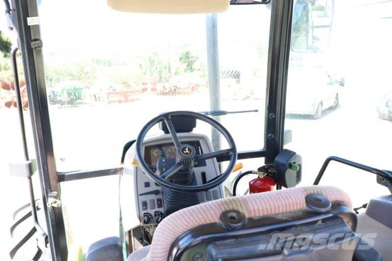 John Deere 6115 D Tratores Agrícolas usados