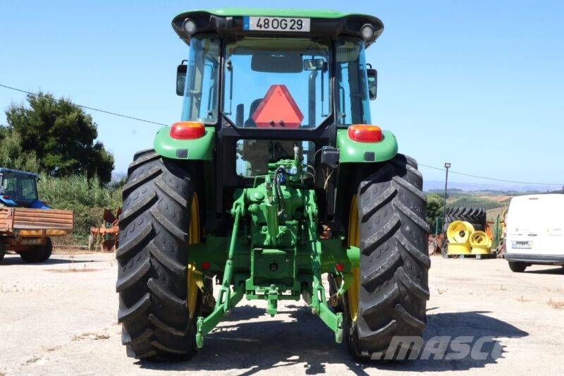 John Deere 6115 D Tratores Agrícolas usados