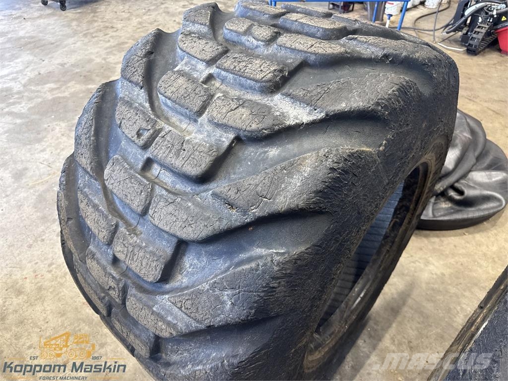 Nokian Fkf2 800/40x26,5 Used/Beg Tyres, wheels and rims