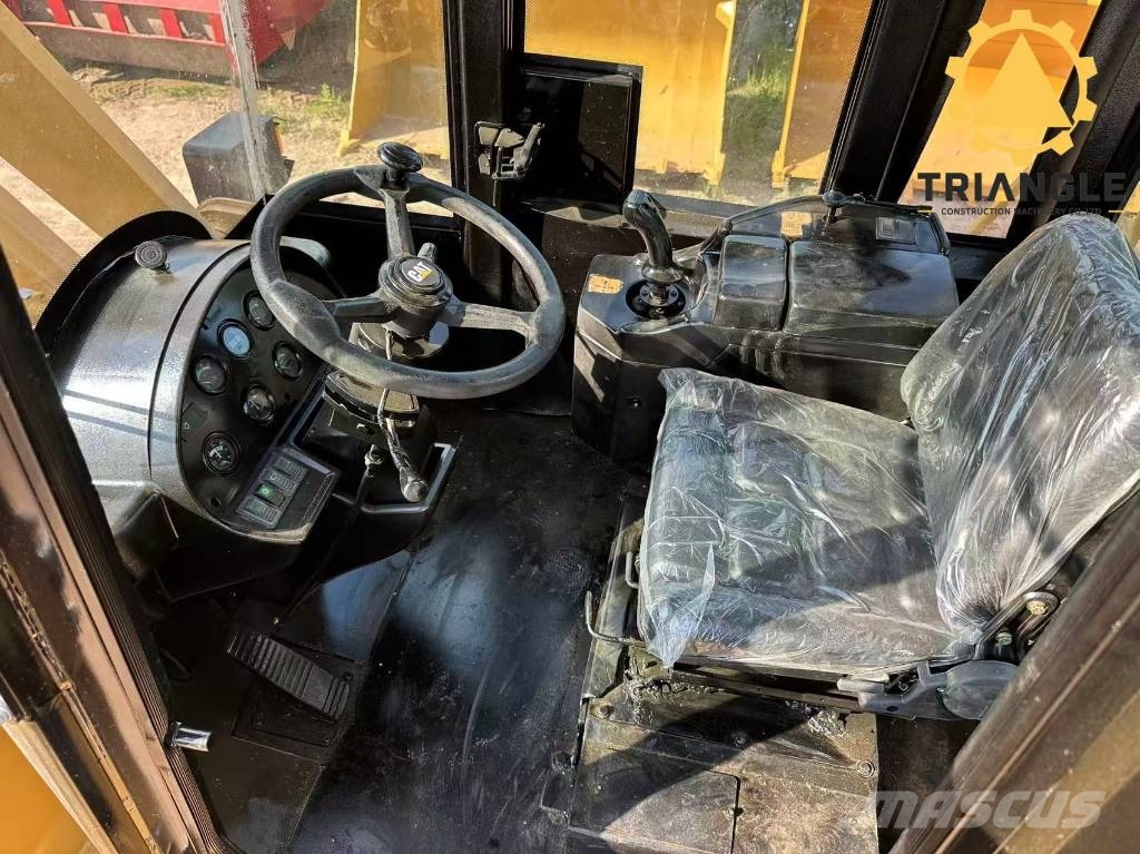CAT 966 H Gumikerekes homlokrakodók