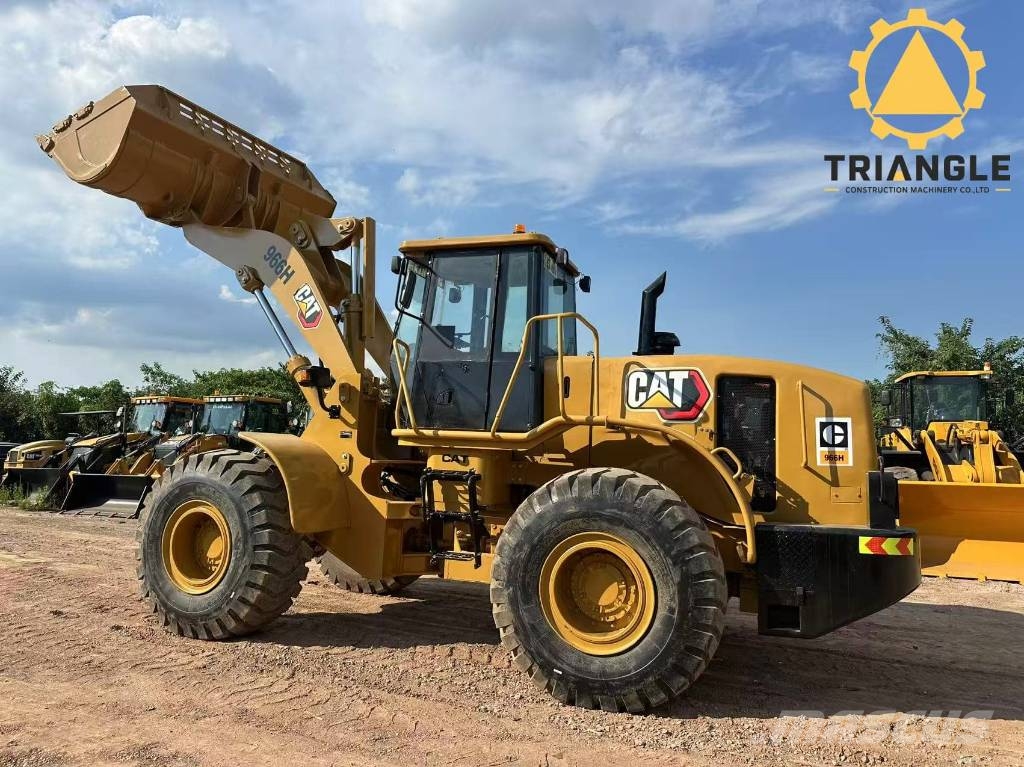 CAT 966 H Gumikerekes homlokrakodók