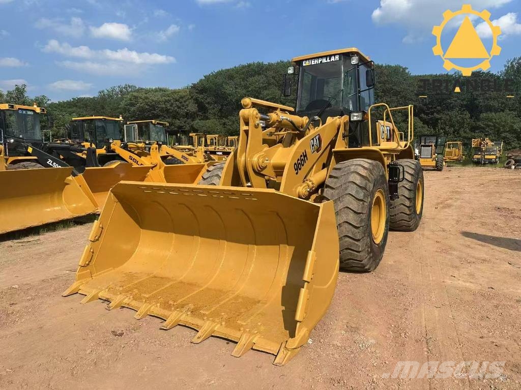 CAT 966 H Gumikerekes homlokrakodók