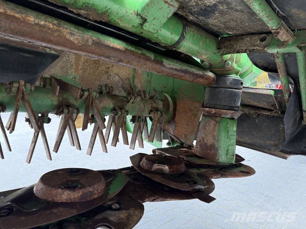 John Deere 328 Disc Falciatrici