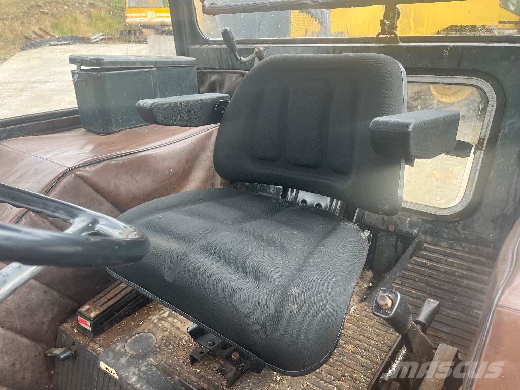 Zetor 6211 الجرارات