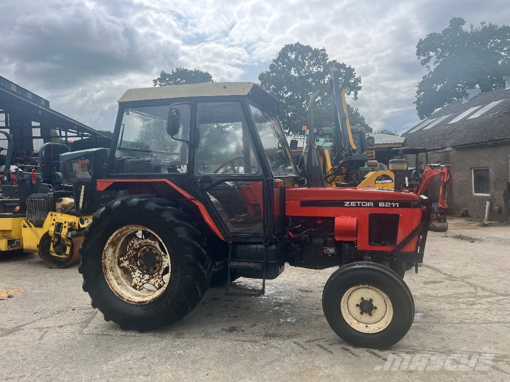 Zetor 6211 الجرارات