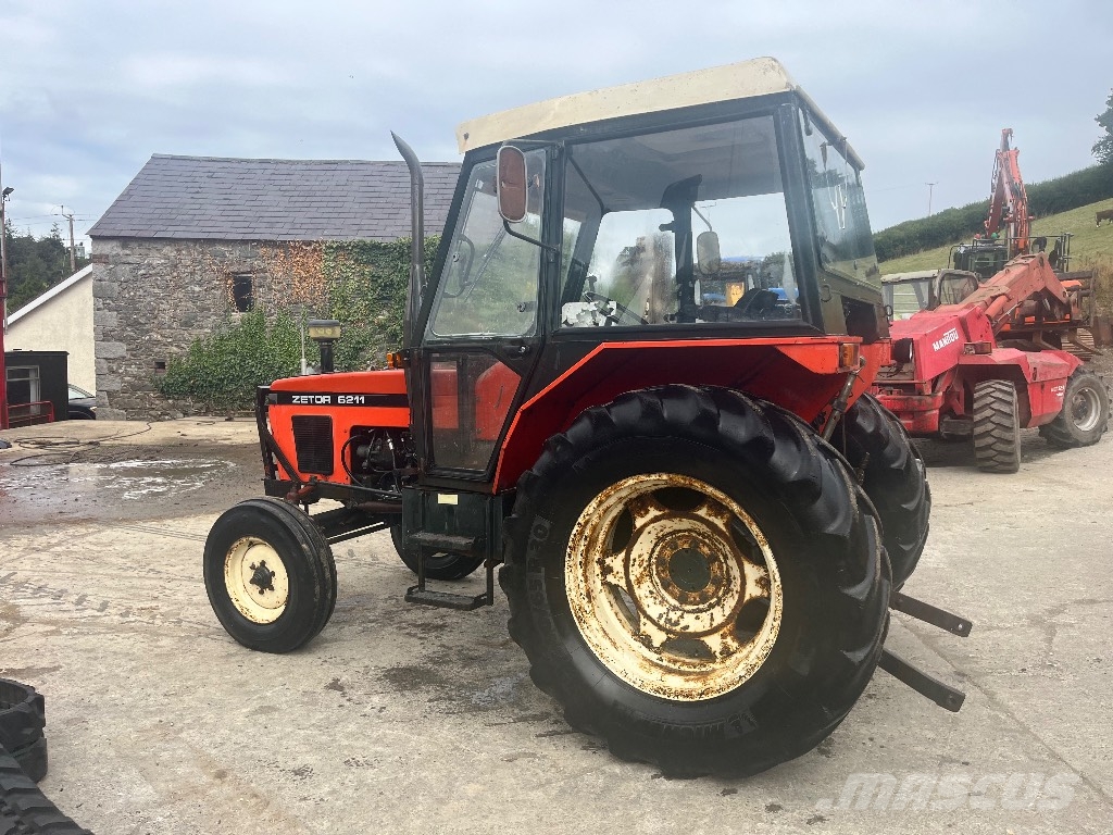 Zetor 6211 الجرارات