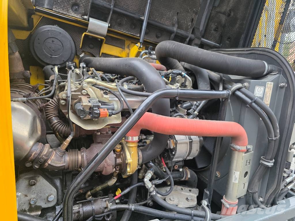 Wacker Neuson EW 100 حفارات بعجل