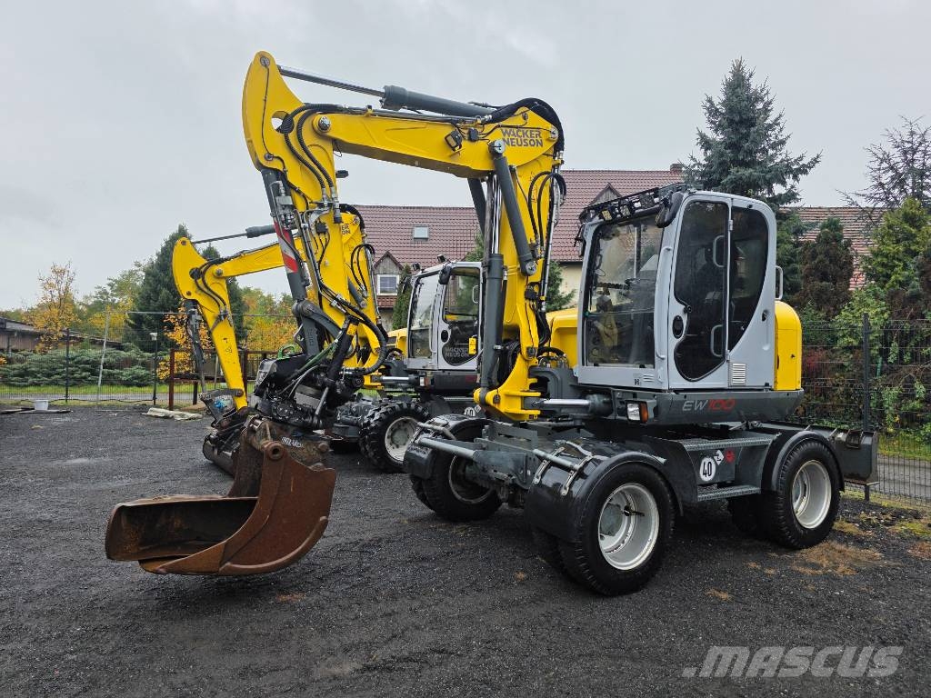 Wacker Neuson EW 100 حفارات بعجل