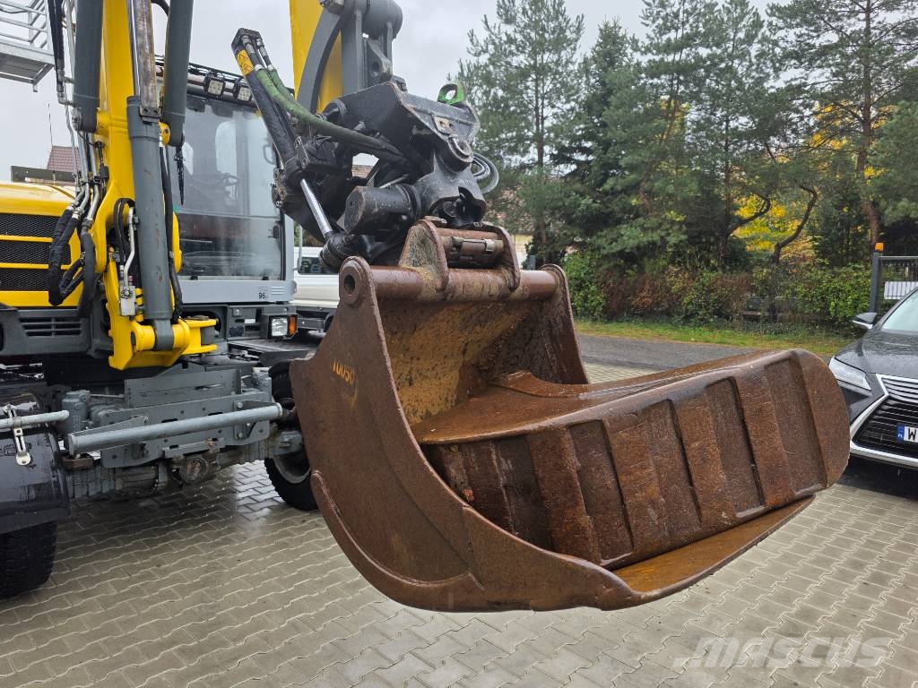 Wacker Neuson EW 100 حفارات بعجل