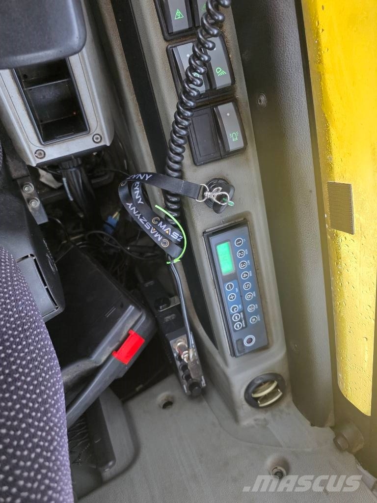 Wacker Neuson EW 100 حفارات بعجل