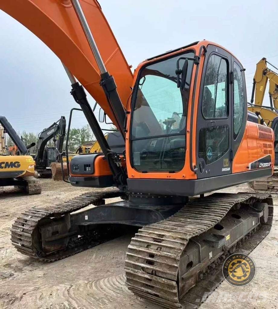 Doosan DX 200-9CN 대형 굴삭기 29톤 이상