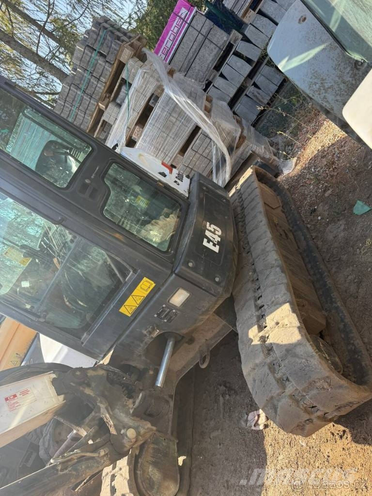 Bobcat E45 Miniescavadeiras < 7t (Mini escavadeiras)