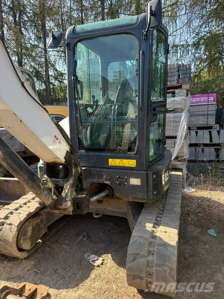 Bobcat E45 Miniescavadeiras < 7t (Mini escavadeiras)