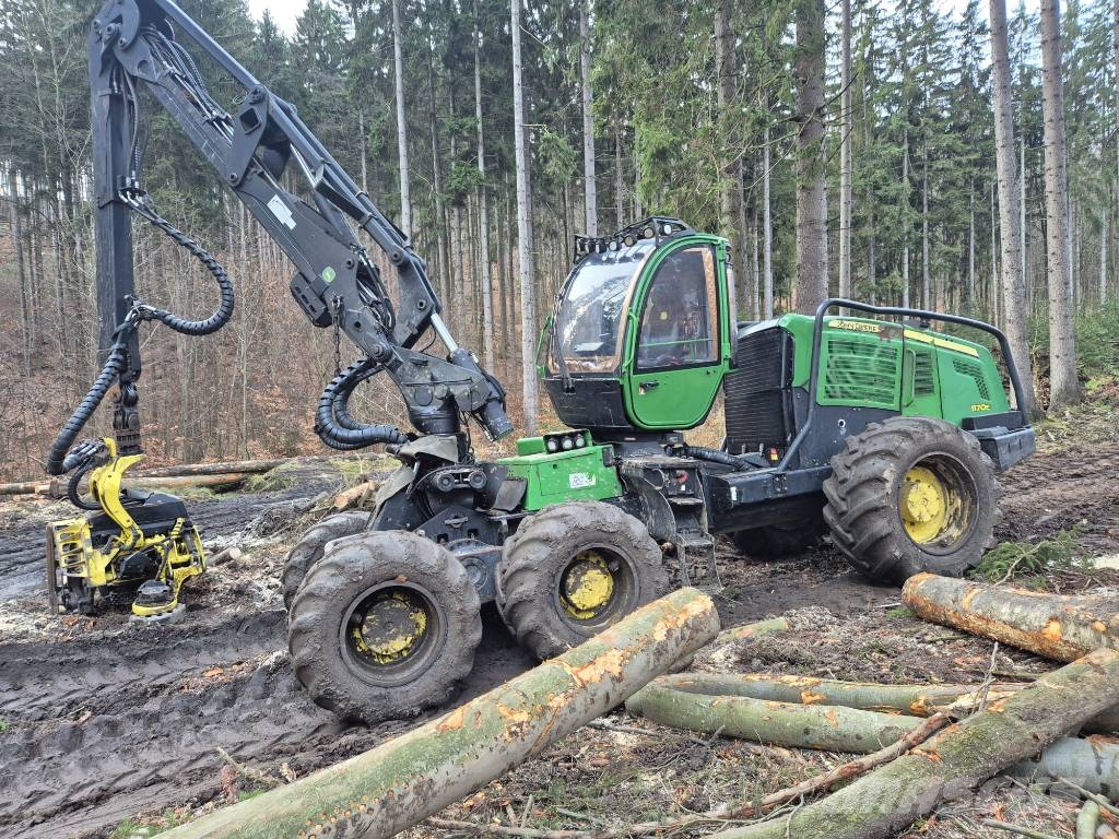 John Deere 1270 E IT 4 Harvesteriai (miško kirtimo mašinos)