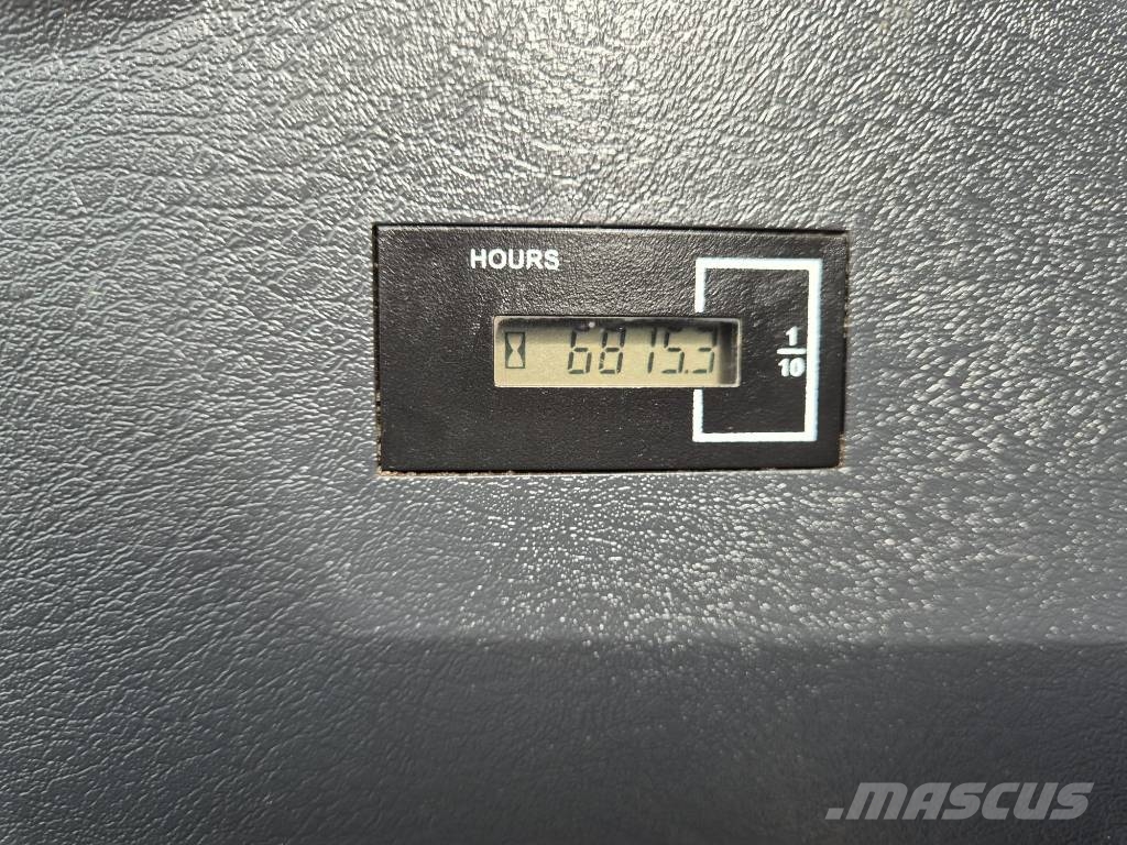 Hyundai HX 145 LCR Гусеничные экскаваторы