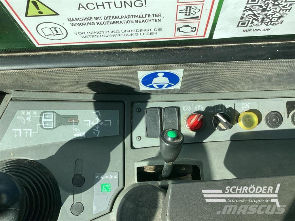 Merlo P 27.6 TOP 農業用伸縮臂裝載機