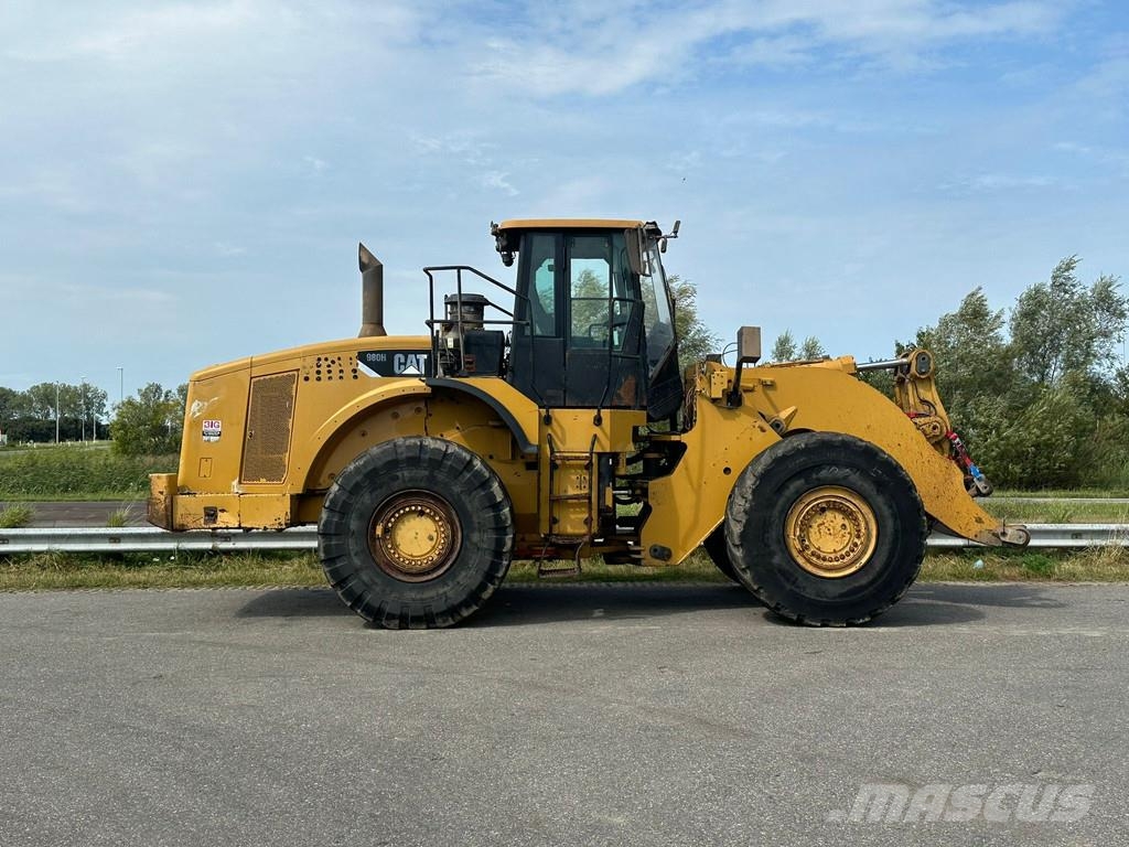 CAT 980H لوادر بعجل