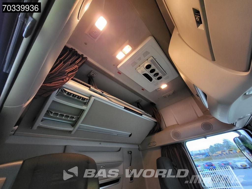 DAF XF 480 XF 4X2 Mega SSC 2xTanks ACC Standklima Vetopöytäautot