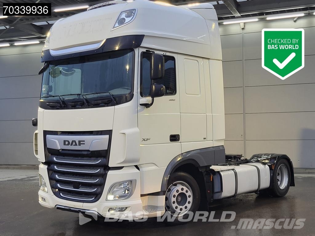 DAF XF 480 XF 4X2 Mega SSC 2xTanks ACC Standklima Vetopöytäautot