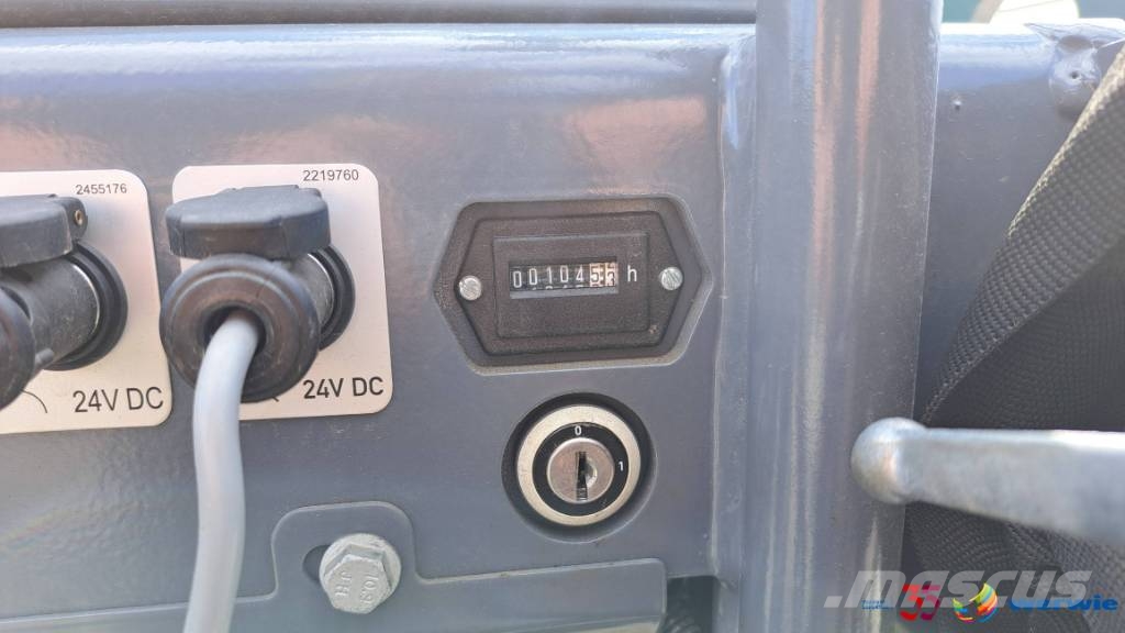 Vögele SUPER 800i / AB220TV Finisseur