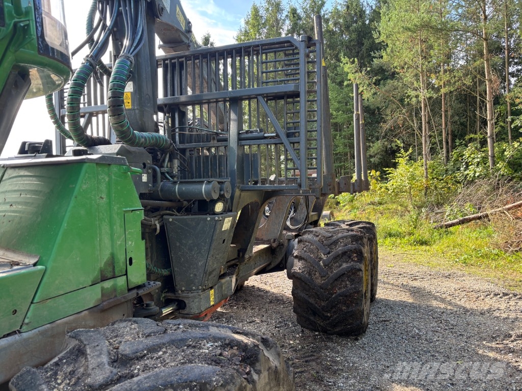 John Deere 1510G Forvarderi