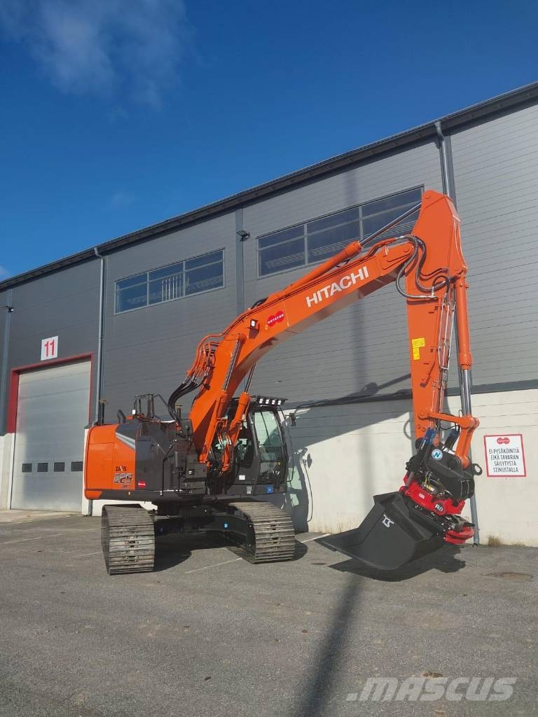 Hitachi ZX 225 USR LC Верижен екскаватор