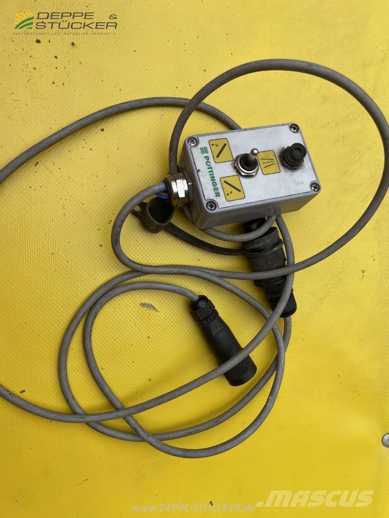 Pöttinger Novacat S12 农业机械-其他