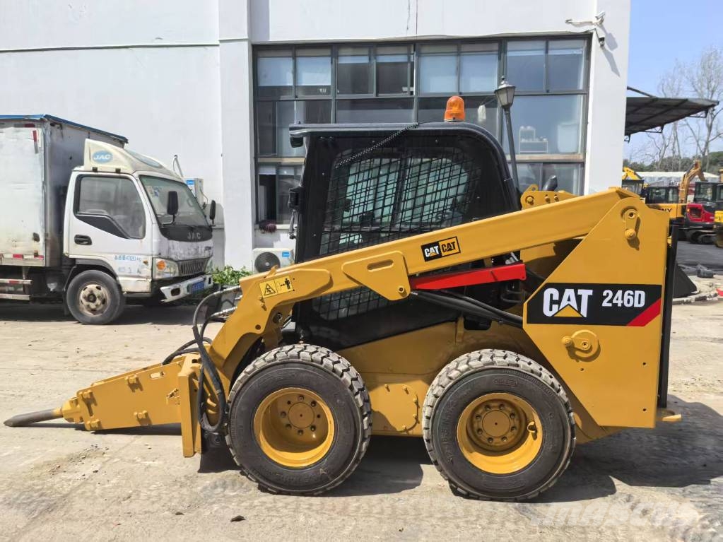 CAT 246 D Φορτωτάκια